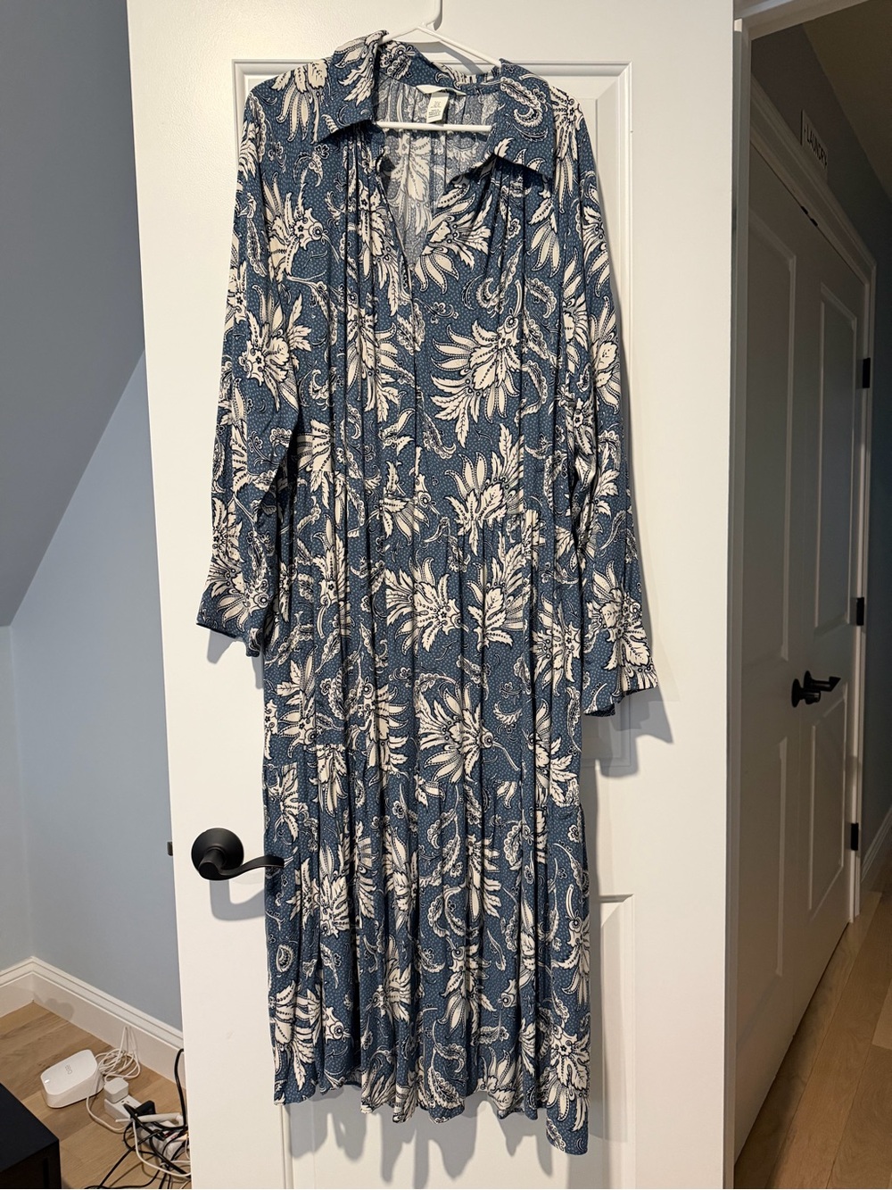 H&M - Blue & White Floral Maxi Dress - Picture 1 of 3